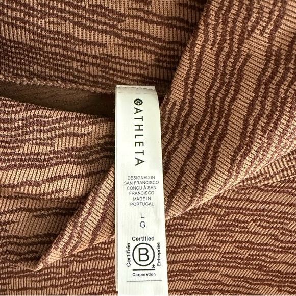 NWT Athleta Flurry Seamless Turtleneck, Rust Brown | Size Large - Picture 9 of 10